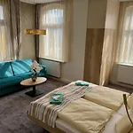 Frieden & Seminarhaus 酒店 巴德布兰肯堡