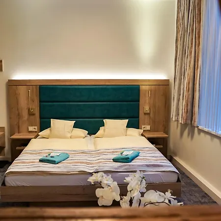 Frieden Hotel