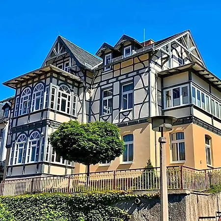 Frieden & Seminarhaus Hotel 3*