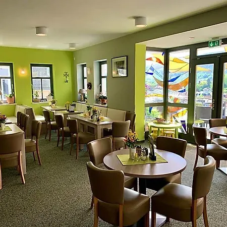 Frieden & Seminarhaus Hotel Bad Blankenburg