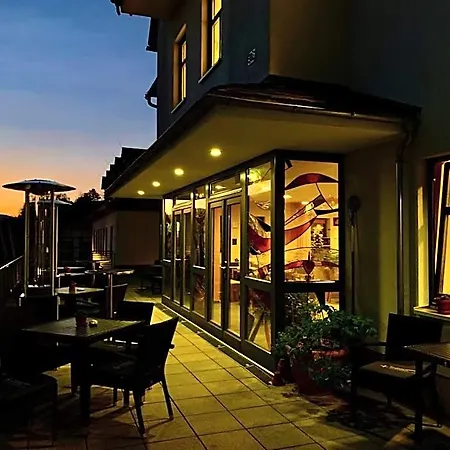 Frieden & Seminarhaus Hotel 3*