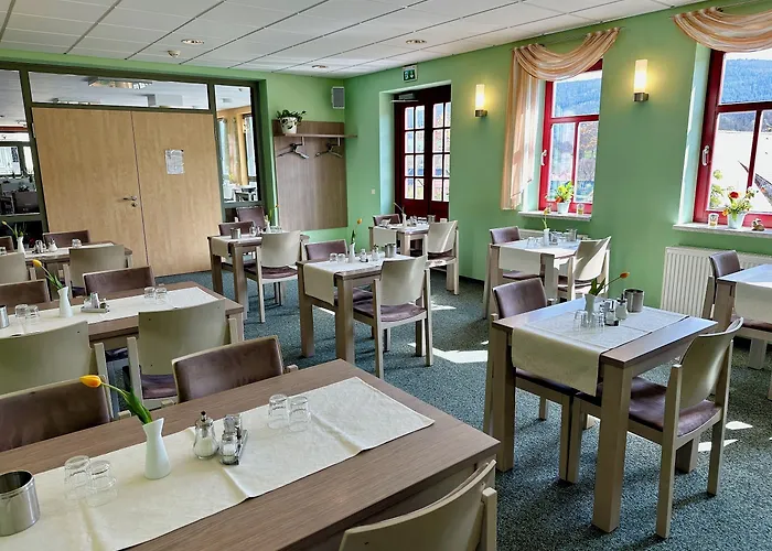 Frieden & Seminarhaus Otel Bad Blankenburg